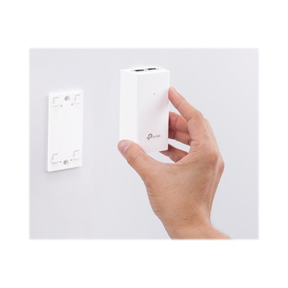 24V Passive PoE Adapter Gigabit Port Data Power over One Cable Up to 100 Metersincl. wall-mounting b