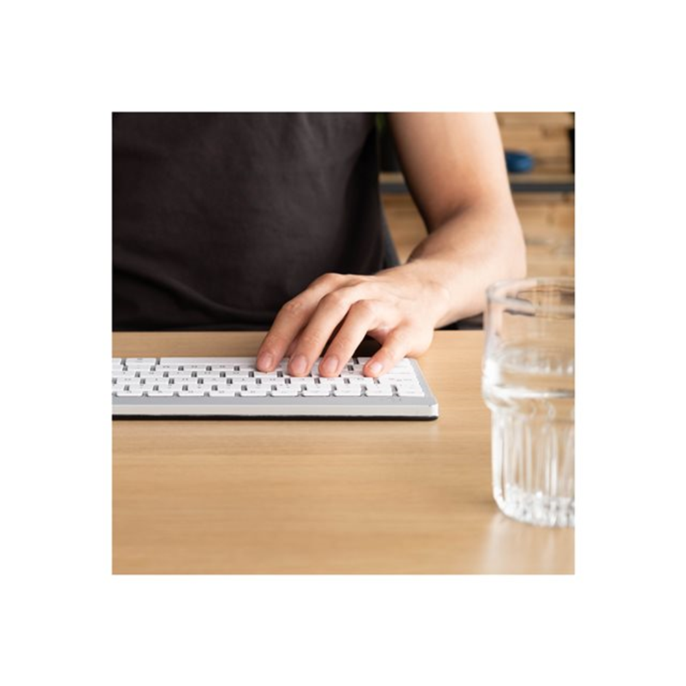 Ergonomic KB Comp QWERTZ(CH) Bluet white