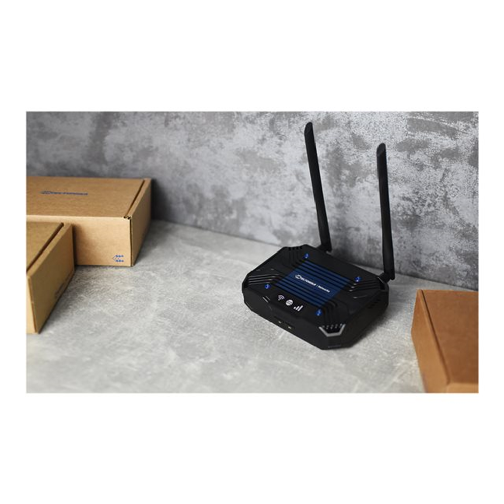 LTE-A Cat 6 router offers dual-band Wi-Fi and two Ethernet ports to connect devices. Featuring Wi-Fi and Wi-Fi Protected buttons for quick setup. LTE-A Cat 6 router offers dual-band Wi-Fi and two Ethernet ports to connect devices. Featuring Wi-Fi and Wi-Fi Protected buttons for quick setup.