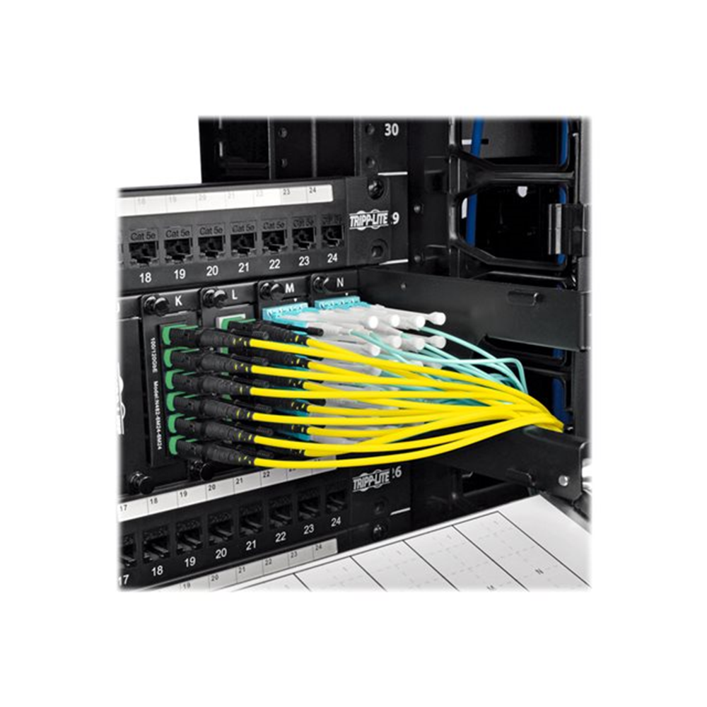 MTP/MPO APC to 4xLC UPC Singlemode B MTP/MPO APC to 4xLC UPC Singlemode B