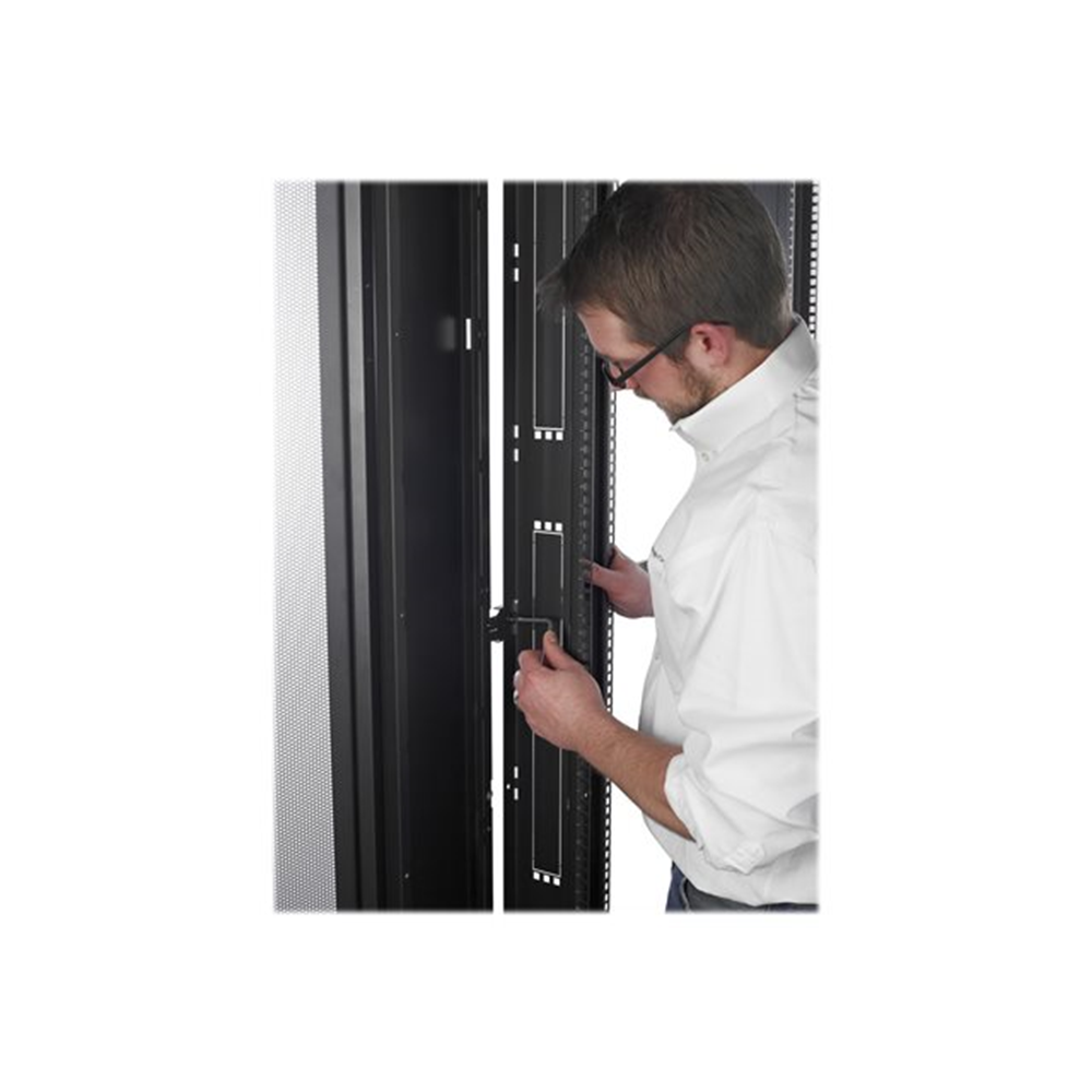 NetShelter SV 42U 600mm Wide x 1060mm with Sides