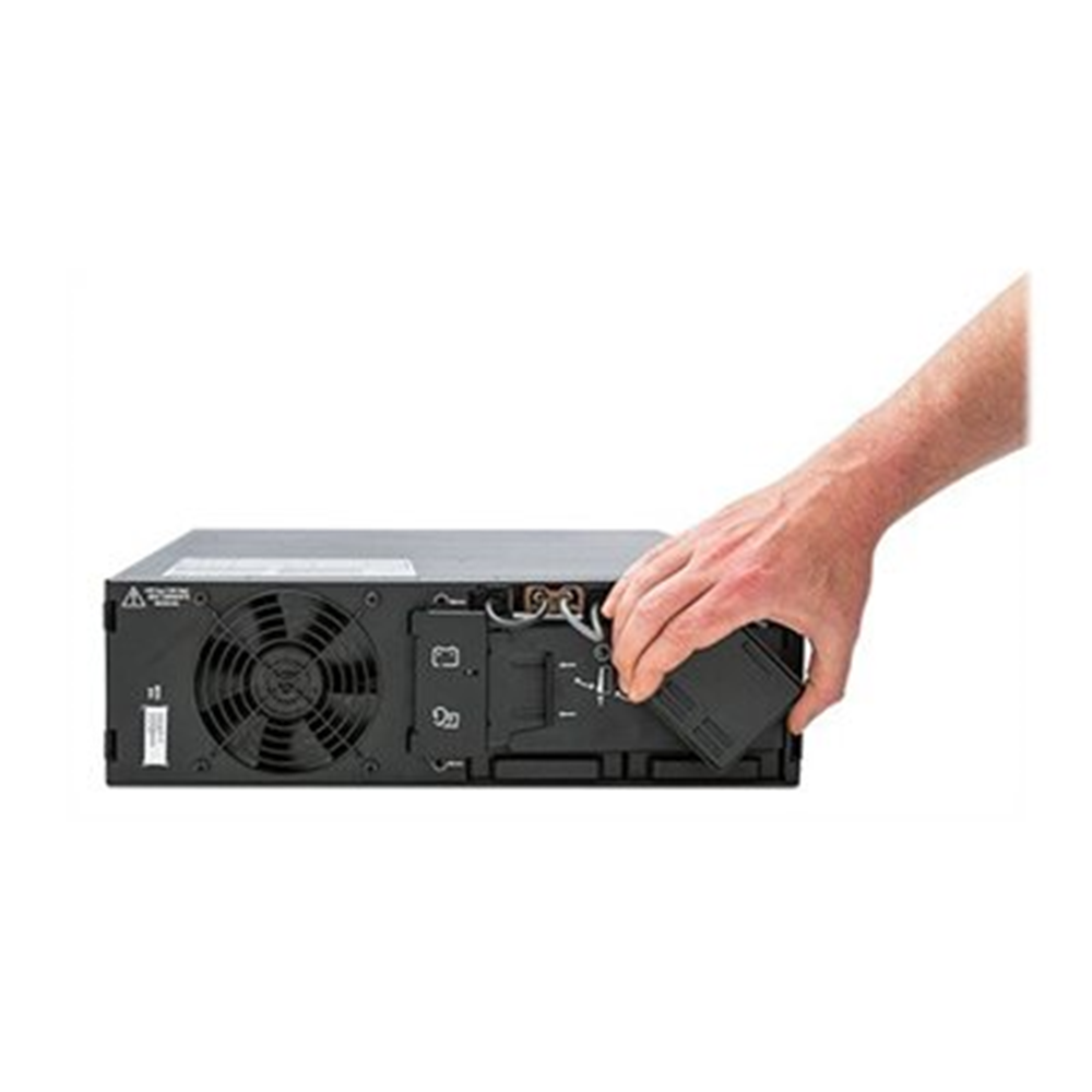 Smart-UPS SRT 5000VA RM 208/230V HW Smart-UPS SRT 5000VA RM 208/230V HW