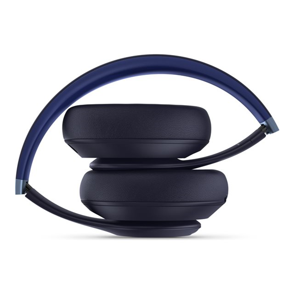 Studio Pro Wireless Navy