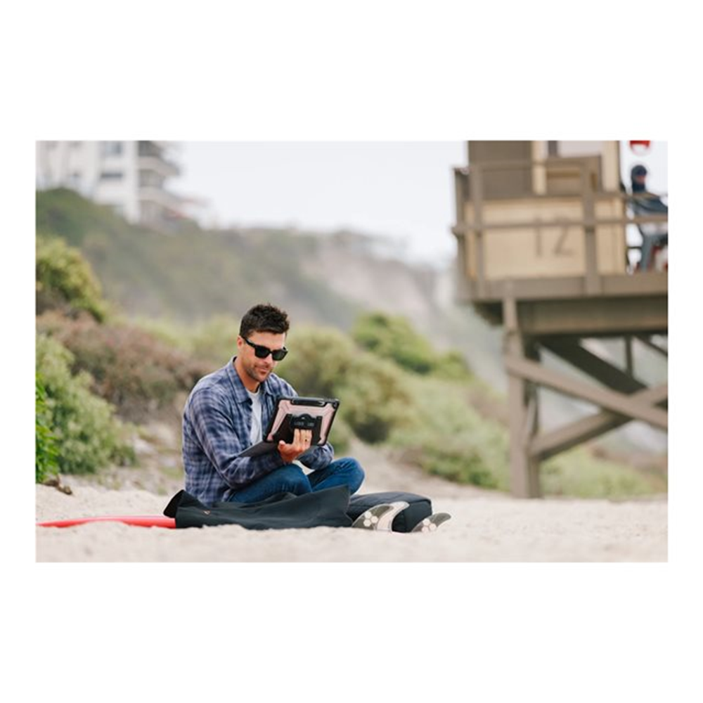 UAG MS Goldilocks Plasma Ice/Black UAG MS Goldilocks Plasma Ice/Black