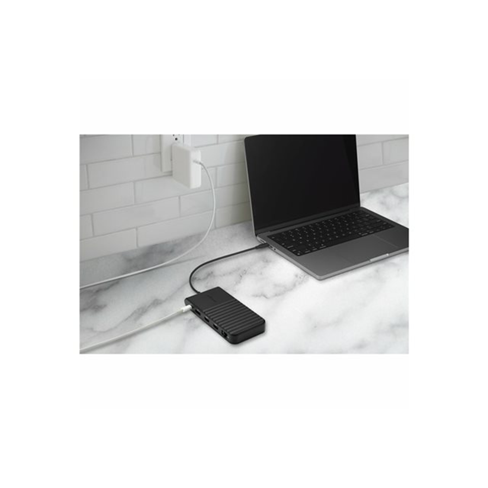UH1500P EQ USB-C Triple Video Mobile Doc