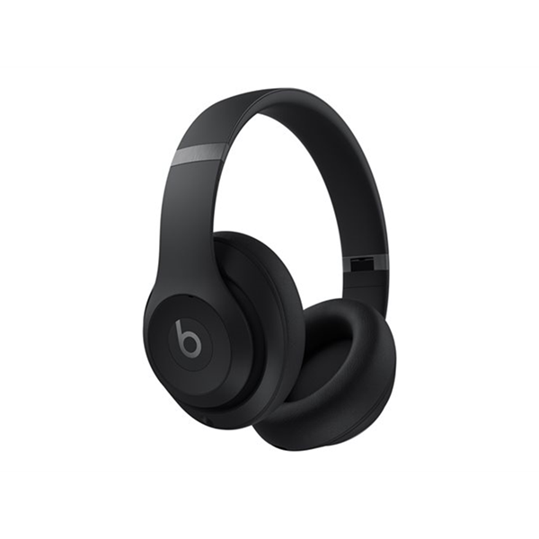 Studio Pro Wireless Black