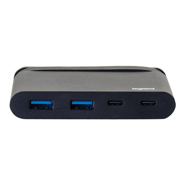 USB-C Hub with USB-A USB-C and PD